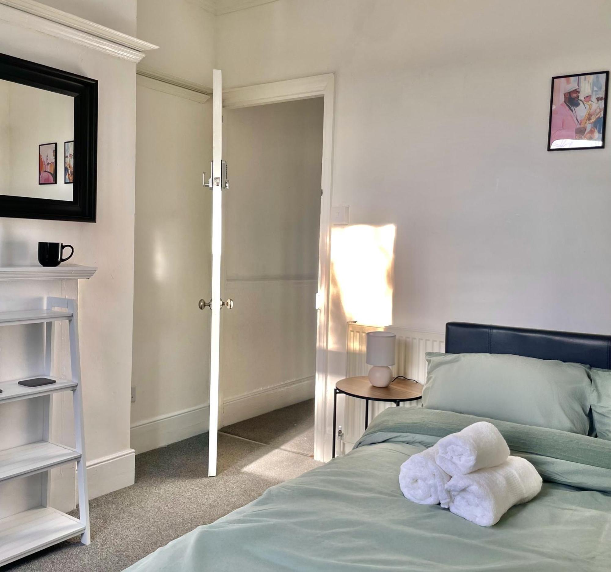 Cosy Double Rooms A Stones Throw From Wembley Stadium Londyn Pokój zdjęcie