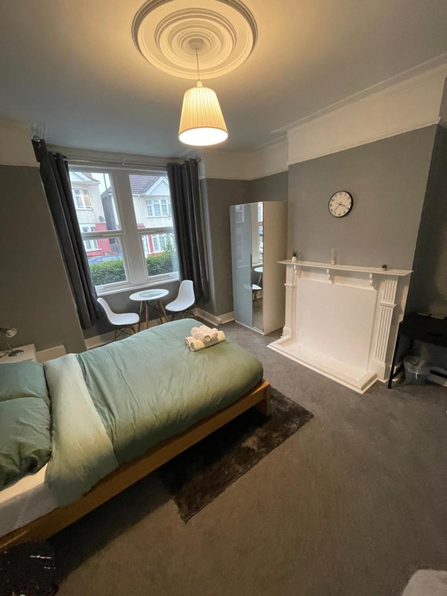 Cosy Double Rooms A Stones Throw From Wembley Stadium Londyn Zewnętrze zdjęcie